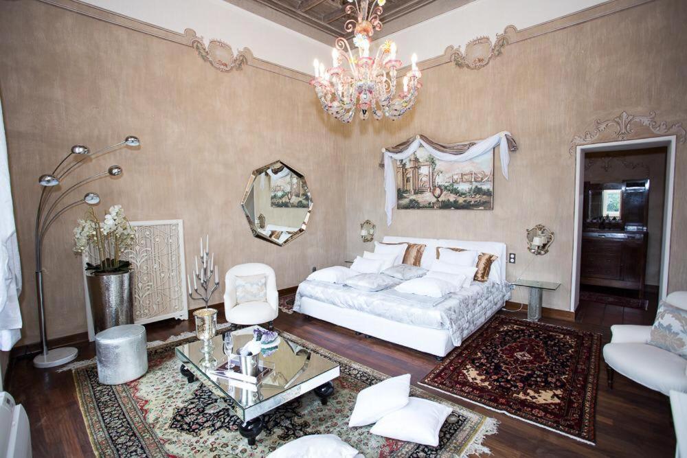 Villa Ghiringhelli Azzate Eksteriør bilde