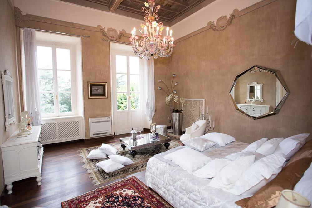 Villa Ghiringhelli Azzate Eksteriør bilde