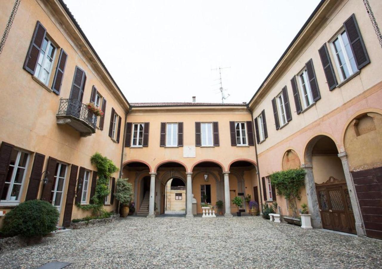 Villa Ghiringhelli Azzate Eksteriør bilde