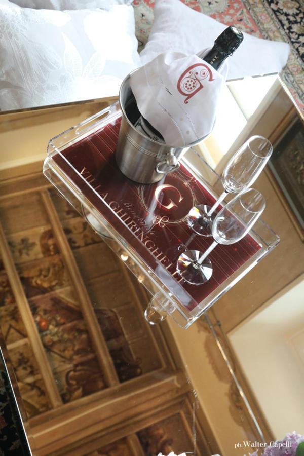 Villa Ghiringhelli Azzate Eksteriør bilde
