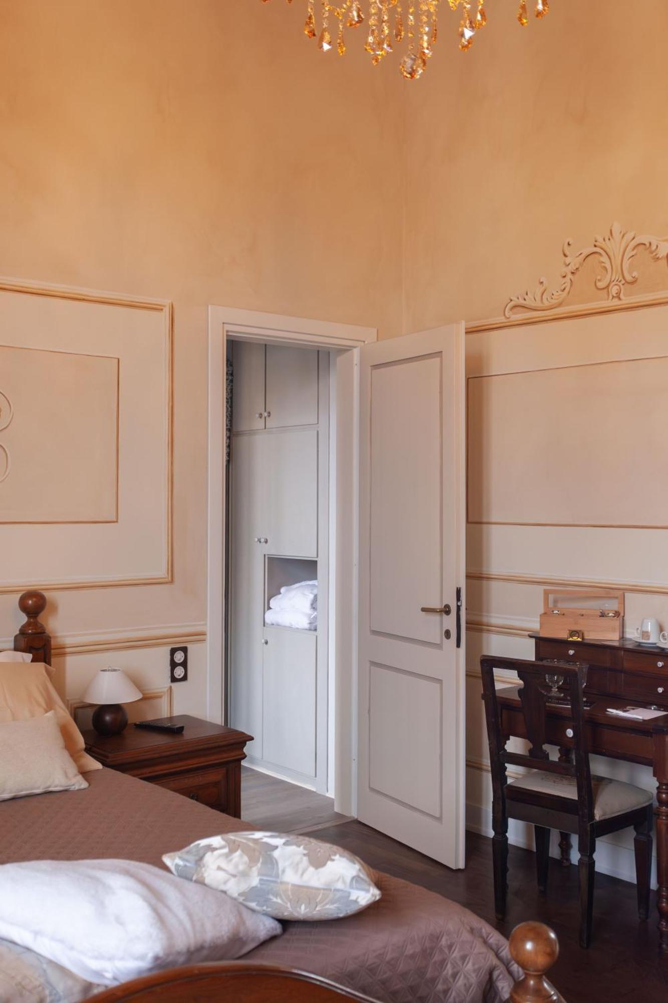 Villa Ghiringhelli Azzate Eksteriør bilde